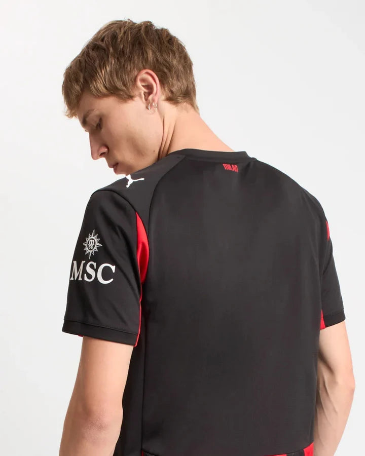 Tuta Rossoneri 25/26 + Maglia in Omaggio (Offerta)