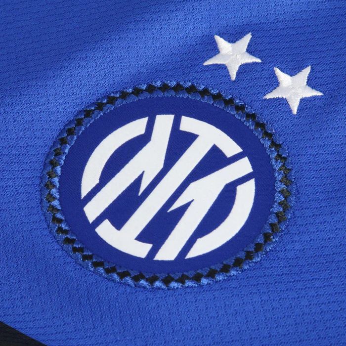 Tuta 25/26 Nerazzurri + Maglia in Omaggio (Offerta)